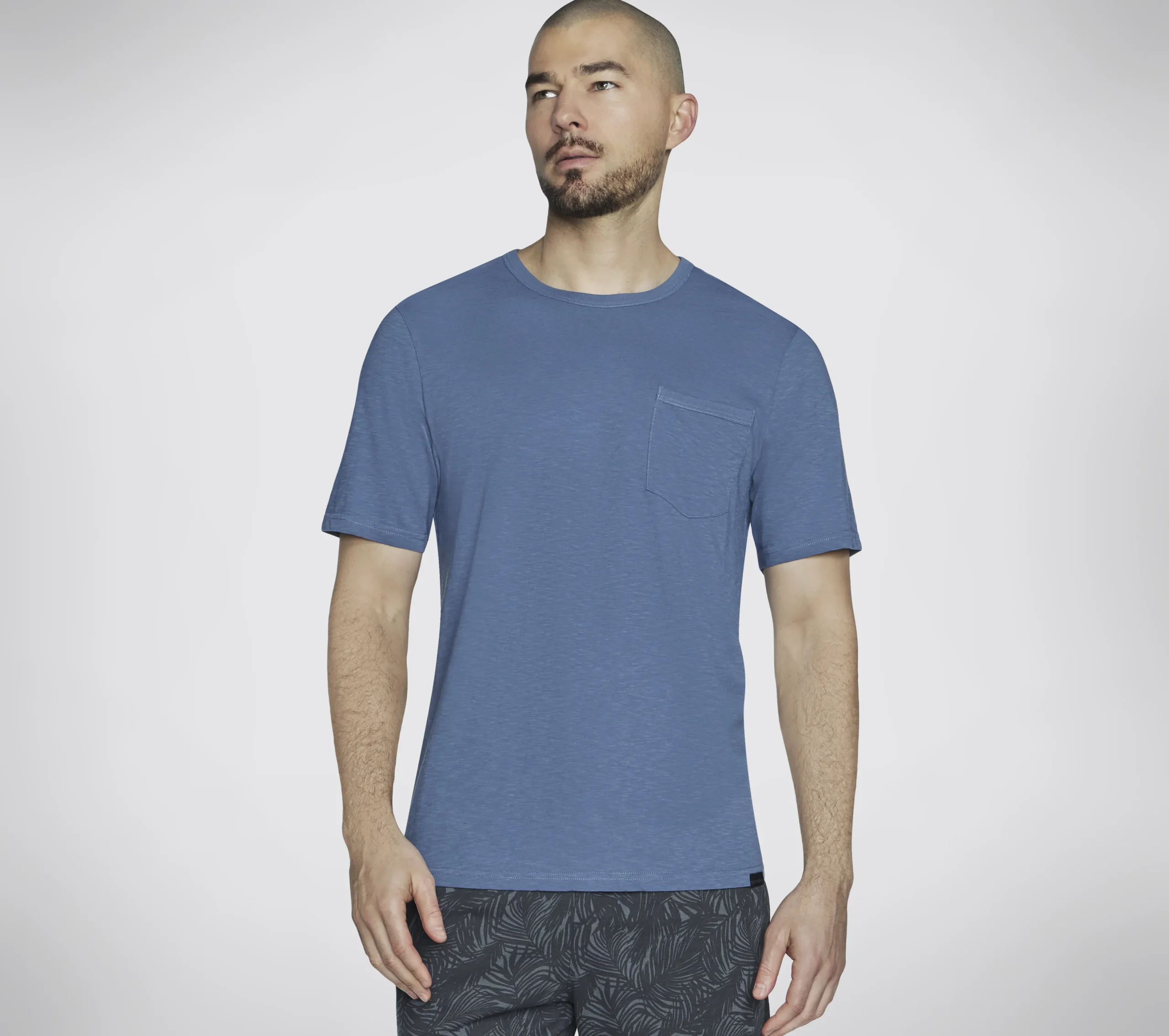 SKECHERS SKECH-BREEZE Slub Pocket Tee>Hombre Partes De Arriba|Partes De Arriba